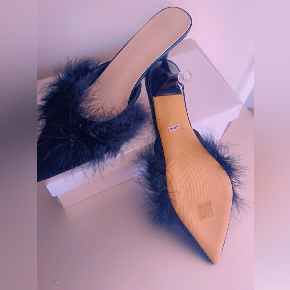 SHEIN Black Feathered Heels - Picture 2 of 2